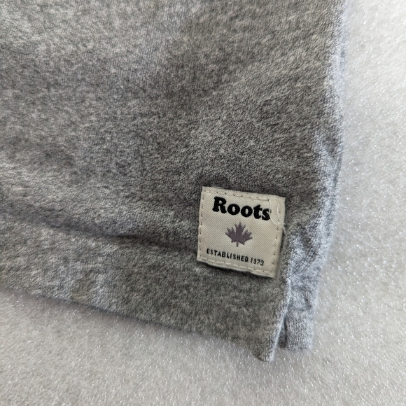 ROOTS gray cotton Tshirt for kids size 3T - Picture 3 of 5